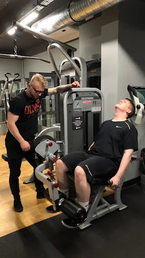 Trener personalny - Mateusz Kustra